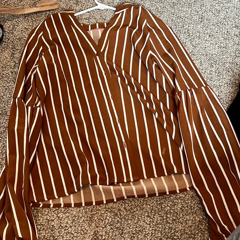 Size small puffy sleeved western blouse originally from cavenders